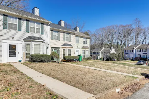 Georgia Townhome - 3 Mi to Stone Mountain Park! Hotels in Stone Mountain