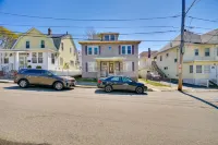 Revere Vacation Rental Near Mbta ~ 7 Mi to Boston!