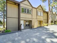 10 Mi to Palisades Tahoe! Condo with Game Room Hotels in Dollar Point