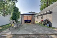8 Mi to Metlife Stadium: Pet-Friendly Home w/ Yard - 3-Star