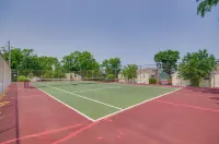 Osage Beach Condo w/ Private Deck & Lake Views!