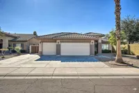 Goodyear Desert Oasis w/ Patio & Game Room! - parkir