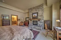Stunning Ski-in/Ski-Out Penthouse Condo w/ Hot Tub - 3 stjerner