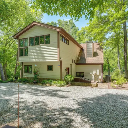 Mtn & Lake Views: Serene Wintergreen Resort Escape