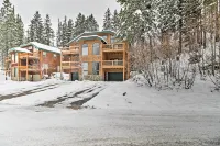 Rustic Home on Whitefish Mountain, Near Ski Run! - spa