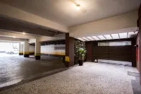 Hotel Elo Inn - Pysäköinti