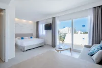 Fergus Style Carema Beach Hotels in Son Xoriguer