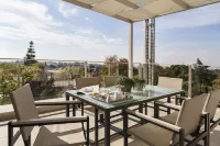 The Y Hotel - servizio colazione