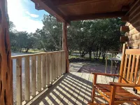 "Bearly Beehavin" 2-bdrm 1 bthrm cabin  with WiFi, AC.  Unwind & relax in ConCan Hotels in Concan