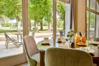 Hotel Haras de La Potardiere Hotels in Asnieres-sur-Vegre