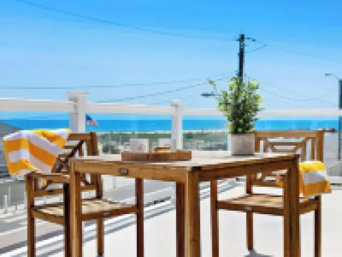 The Hideaway Hotel Hotels in Long Beach Township