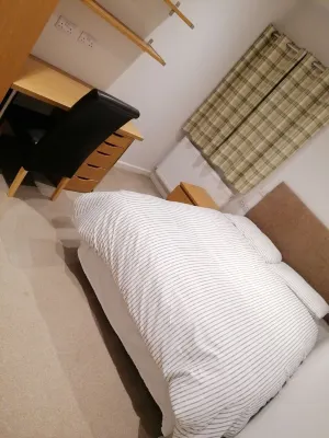 92 Seaford Street Hoteles cerca de The Excel Academy