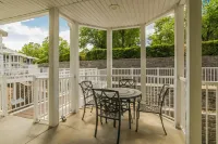 Ozark Mountain Getaway -Lake Access - Beautiful Views - Close to SDC!