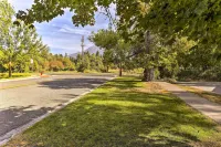 Cozy Studio Near Hiking & Skiing, Walk to Downtown - Wi-Fi