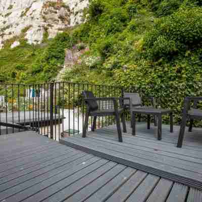 Stylish 2Bd Family Hideaway in Dover Others