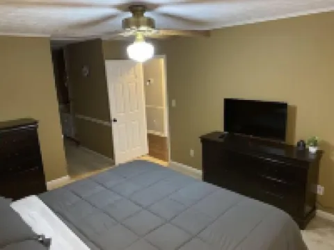 Cozy Home Away from Home “AC and High Speed Internet”
