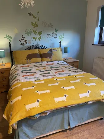 peaceful farm cottage Отели в г. Коллингем