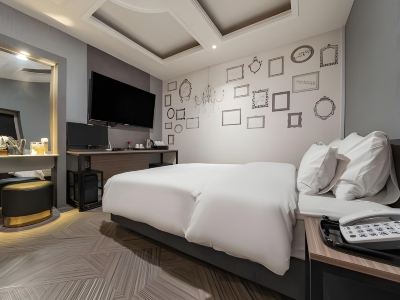 Ilsan (Daehwa) Wainscot Hotel