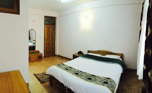 Deki Lodge