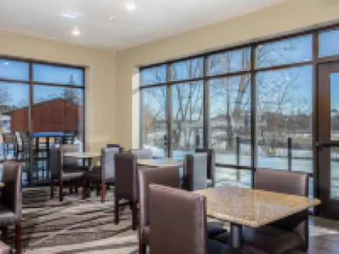 Cobblestone Hotel & Suites - Rhinelander Hoteles en Rhinelander