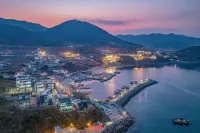 Geoje Island House Pension