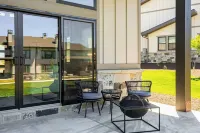 ジョーダネル バイ アバントステイ ネクスト トゥ ザ レザーバー！