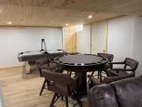New Saltwater Heated Pool & Hot Tub -Less Than 5 Minutes from Nauset Beach! - WiFi