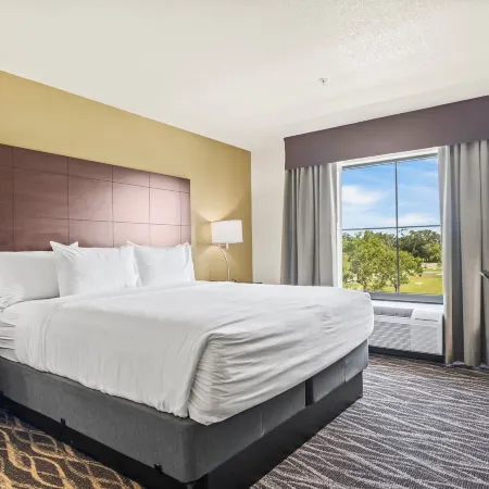 Cobblestone Hotel & Suites - Foley