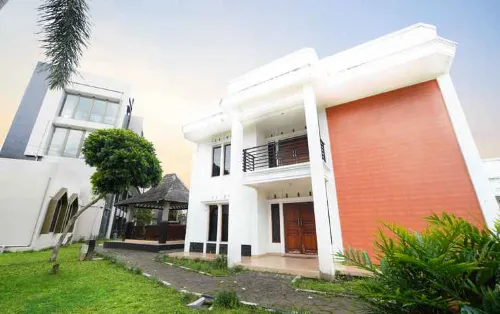 Sapadia Guesthouse Ciwidey Bandung 奇維代住宿飯店