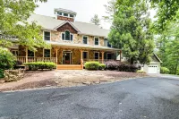 Game Room and Fireplaces Group Dahlonega Getaway - 2-Star