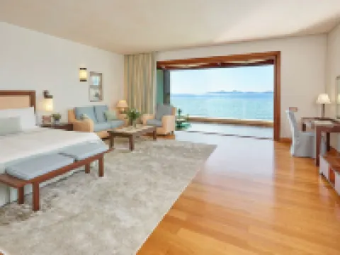 Grand Resort Lagonissi Hotels in Saronikos