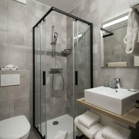 Hôtel Rohan Strasbourg Отели рядом с достопримечательностью «Площадь Аустерлица»