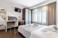 Aston Hotel