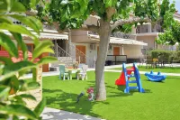 Stork Holiday Apartments - Garden & Sea View Hotels in Vivari