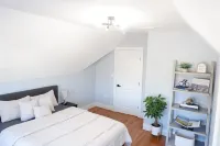 Modern 5BR 3BA • Retreat Near Subway & Downtown • Free Parking