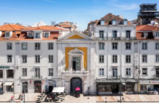 レジデンタス アルコ ド バンデイラ 国立アズレージョ博物館周辺のホテル