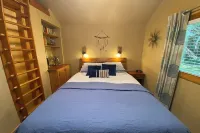 Your Forest Hideaway on Beautiful Harstine Island Hotels in Mason County