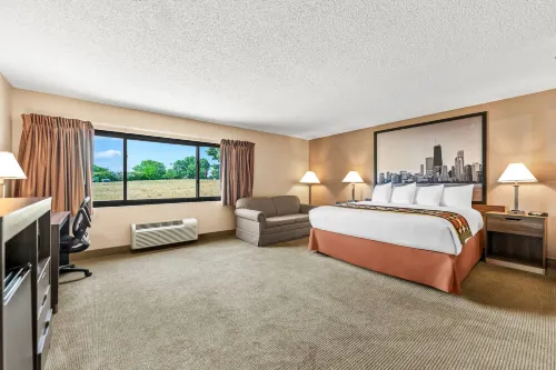 Super 8 by Wyndham Elgin Hotels in West Dundee