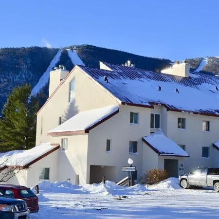 Ski-on/Off, Slope Views, Mountainside Top Floor, Vaulted Ceilings, Gas Fireplace