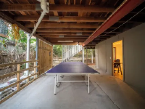 House of Fairy Wren - Fully renovated charming Queenslander! 10 Mins to BNE CBD! Hotels in Annerley