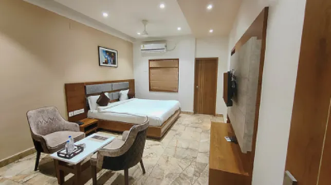 Hotel Damodar Hotels near Somnath Temple