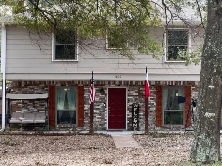 Spacious 5BR near Lake Conroe