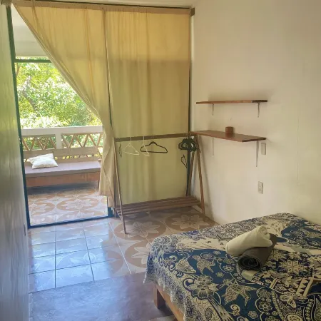 Nomad Beach House - Hostel