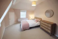 Ramsgate - Coastal Cottage Escape - Pet Friendly with Parking