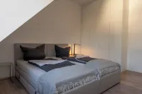 "Modern 2-room apartment in Troisdorf, centrally located - perfect retreat Hotels in Troisdorf