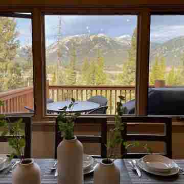 Modern Upper Pines Chalet Dining/Meeting Rooms