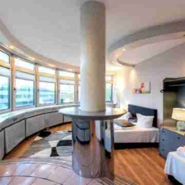 Newly Built 4BR Apartment with City Views in Berlin’s Top Shopping District Rooms