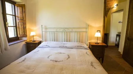 ------ LA STALLA ----- Отели рядом с достопримечательностью «Monteriggioni»