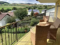 Spacious vacation apartment with balcony, fireplace & garden - near Lake Constance & Rhine Falls Hotels in Hilzingen