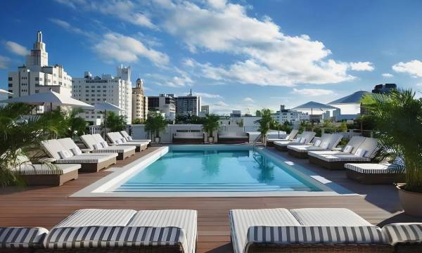Uma House by Yurbban South Beach